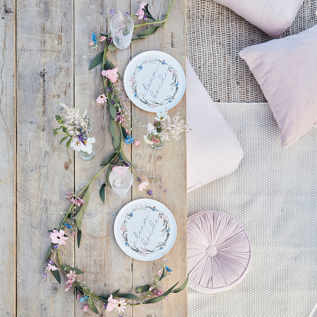 Meadow Garland